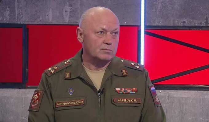 В Уфе капитан полиции попросил военного комиссара сделать ему военник