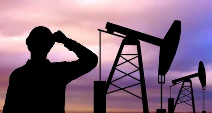Цена нефти Brent опустилась до минимального уровня с 2021 года