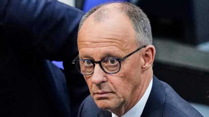Канцлер Германии Мерц попросил Си Цзиньпина помочь с мирными переговорами между Россией и Украиной