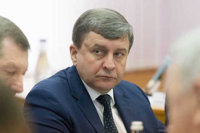 Бывший замглавы «Роскосмоса» Олег Фролов и подрядчики уличены в крупной коррупционной схеме