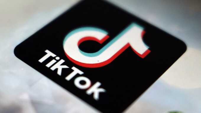 ТикТокеры создают луки для Третьей мировой и делятся ими в соцсети