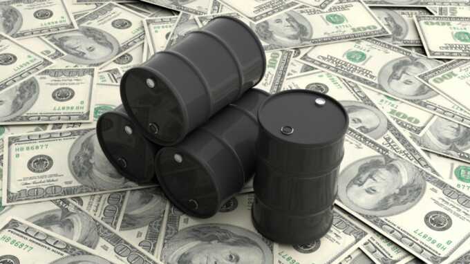 Цена на нефть упала ниже 70 долларов за баррель