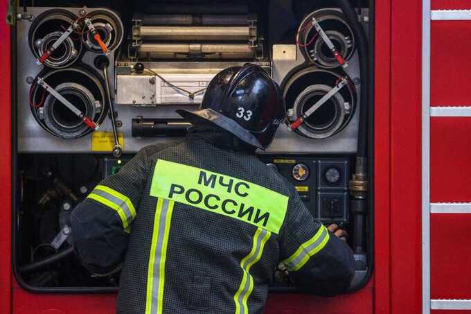 На территории бывшего завода «Синь России» в Гжели произошел крупный пожар